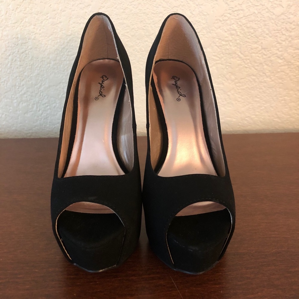 Qupid Black Peep Toe Heels